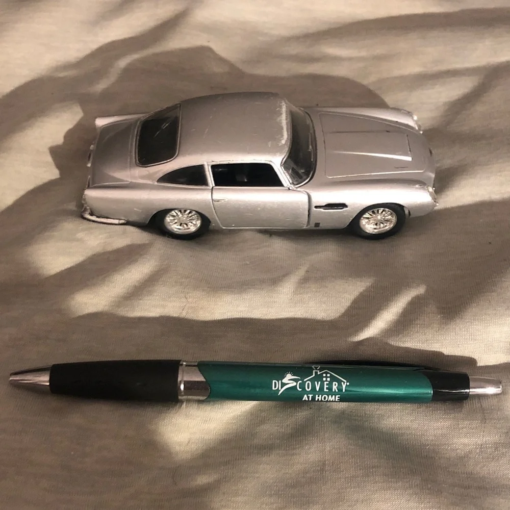 1963 Aston Martin DB5 Pull Back